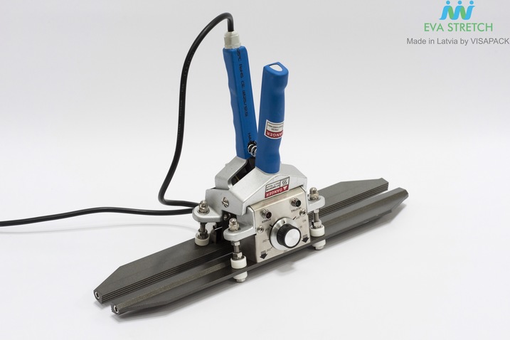 Manual constant heat sealer